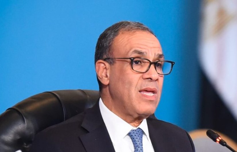  بدر عبد العاطي