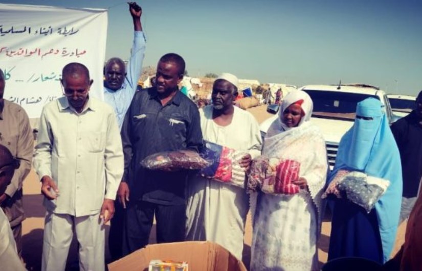 قافلة دعم وإسناد للنازحين