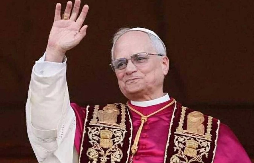 البابا ليو الرابع عشر