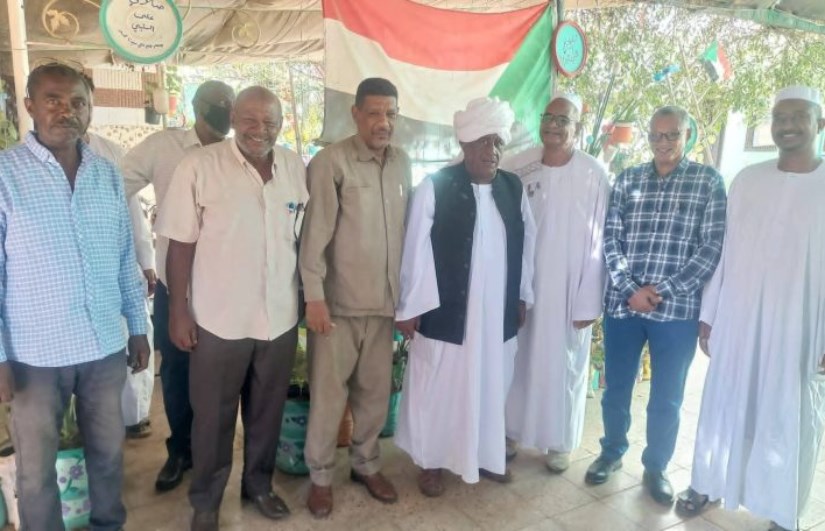 والي الجزيرة ولجنة الأمن يزورون أعيان ورموز مدينة مدني