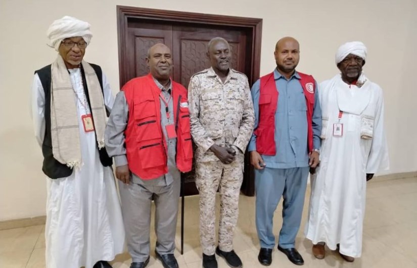 وفد الهلال الأحمر