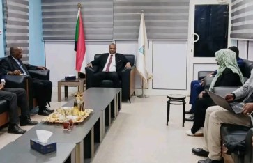 وزير التعليم السوداني يبحث مع «زين» تعزيز التعاون في التحول الرقمي