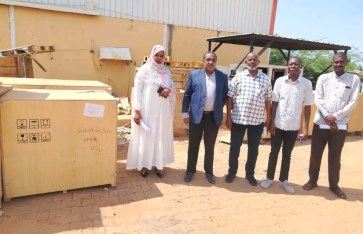 الصحة بالجزيرة توزع 10 كراسي أسنان لدعم المستشفيات وتوسيع الخدمات العلاجية