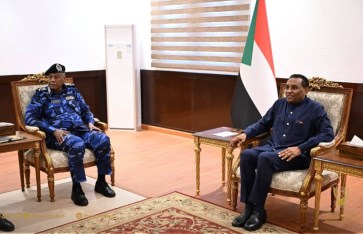  كامل إدريس