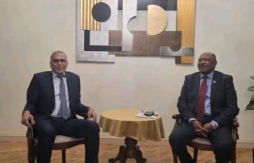 بركة ساكن يصل الخرطوم للمشاركة في جهود تهيئة الحوار السوداني