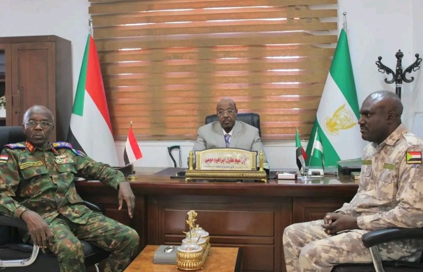الأمين العام للدفاع السوداني يبحث مع مقاومة شرق دارفور توحيد الجهود لدعم القوات المسلحة