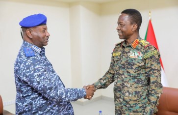 كباشي يطلع على الأوضاع الأمنية