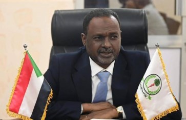 . علي بابكر٥