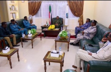 والي كسلا يبحث تعزيز الحماية ومكافحة التهريب