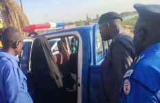 الشرطة تنقذ فتاة عشرينية 