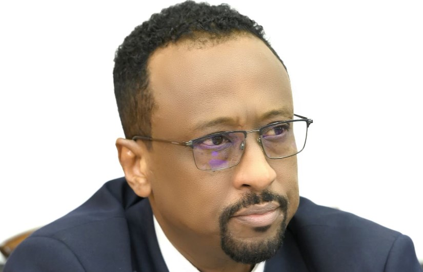 وزير الثقافة والإعلام والآثار والسياحة خالد الإعيسر