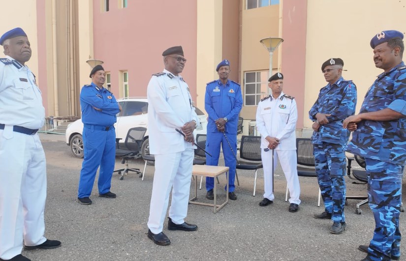 مدير الإدارة العامة للمرور يتفقد أعمال تأهيل مجمع خدمات الجمهور ببحري