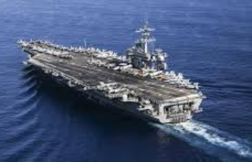 حاملة الطائرات ابراهام لينكولن