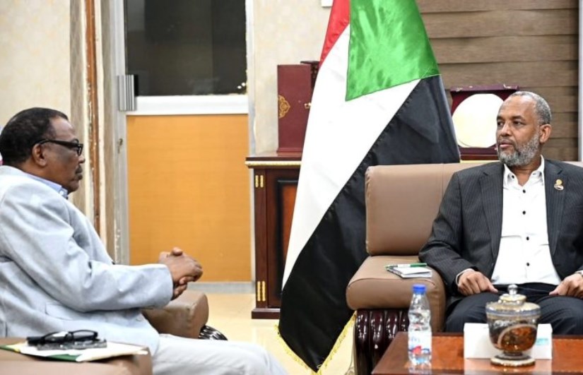 وزير الصحة مع الزين سعد