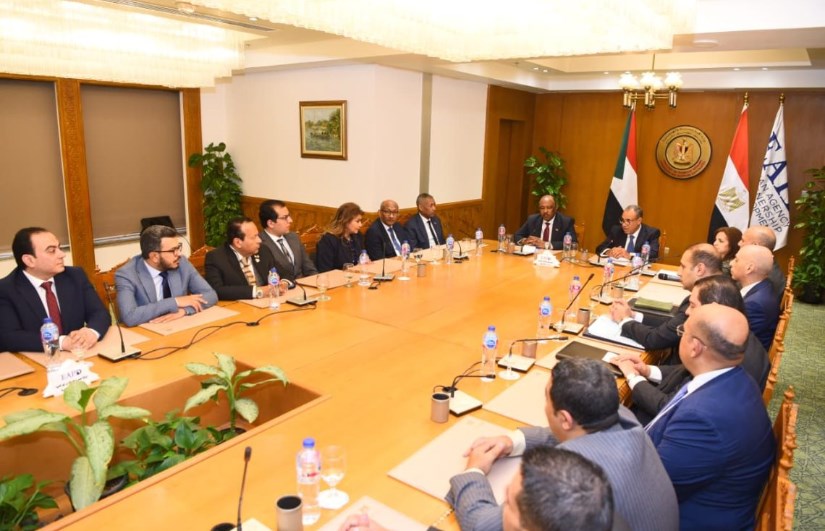 جانب من المباحثات 