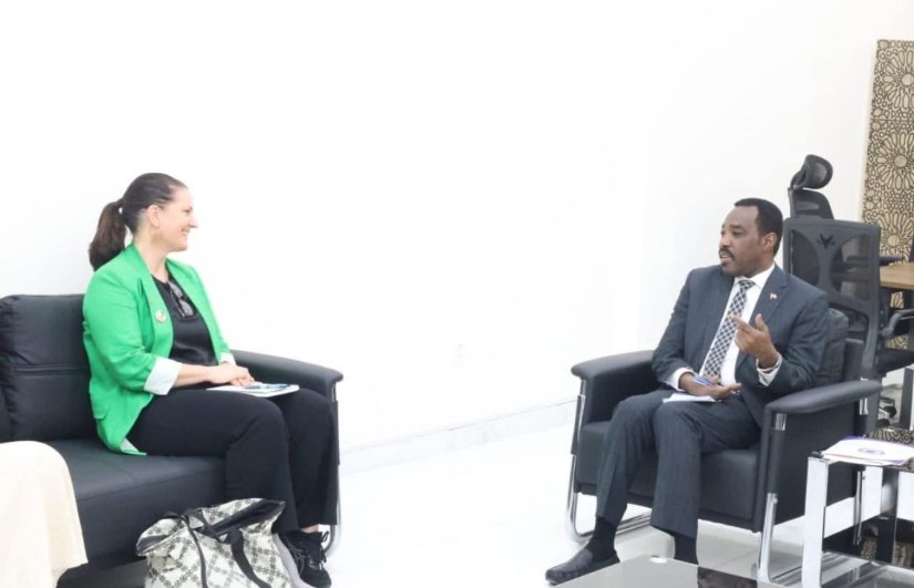 وزير الموارد البشرية