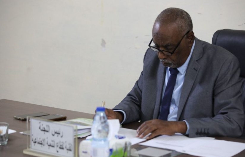  الدكتور أحمد خليفة 