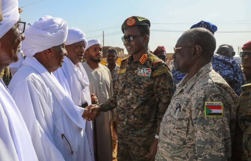 كباشي خلال زيارته التفقدية لمنطقة شرق النيل