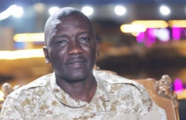 والي وسط دارفور ورئيس حركة تحرير السودان، مصطفى تمبور