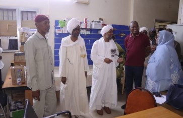 وزير الصحة، بجولة ميدانية بولاية الخرطوم 