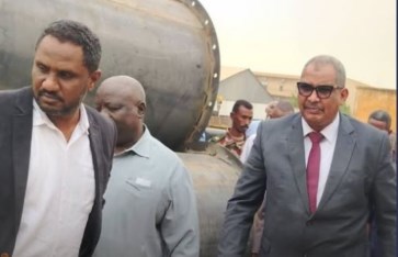  وزير الزراعة والري عصمت قرشي