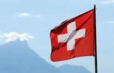 سويسرا