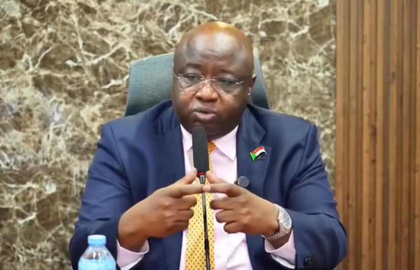 وزير المعادن نور الدائم طه