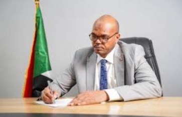  وزير التربية والتعليم، الأستاذ التهامي الزين