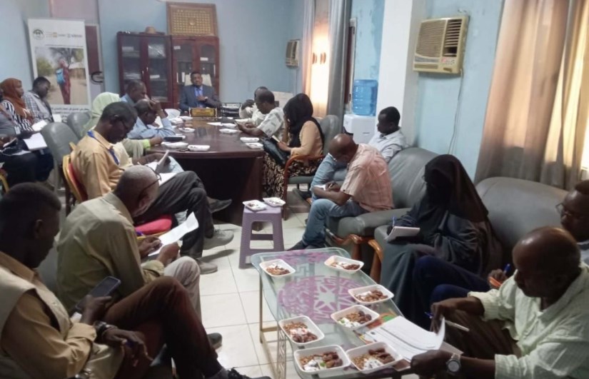 طوارئ إنسانية تناقش إعداد قاعدة بيانات للنازحين 