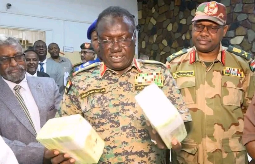  الفريق الركن قمر الدين 