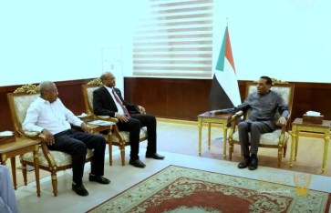 رئيس الوزراء، البروفيسور كامل إدريس