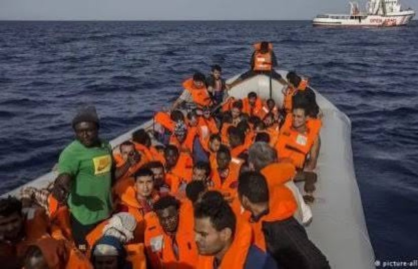 إنقاذ مهاجرين سودانيين 