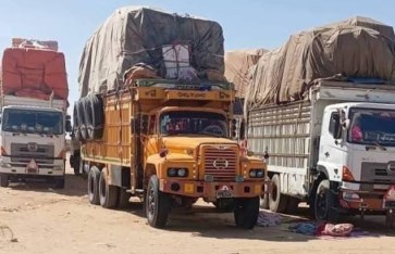 شاحنات محملة بالوقود