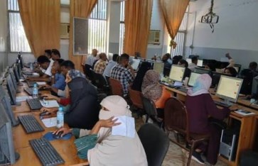 جانب من الامتحانات