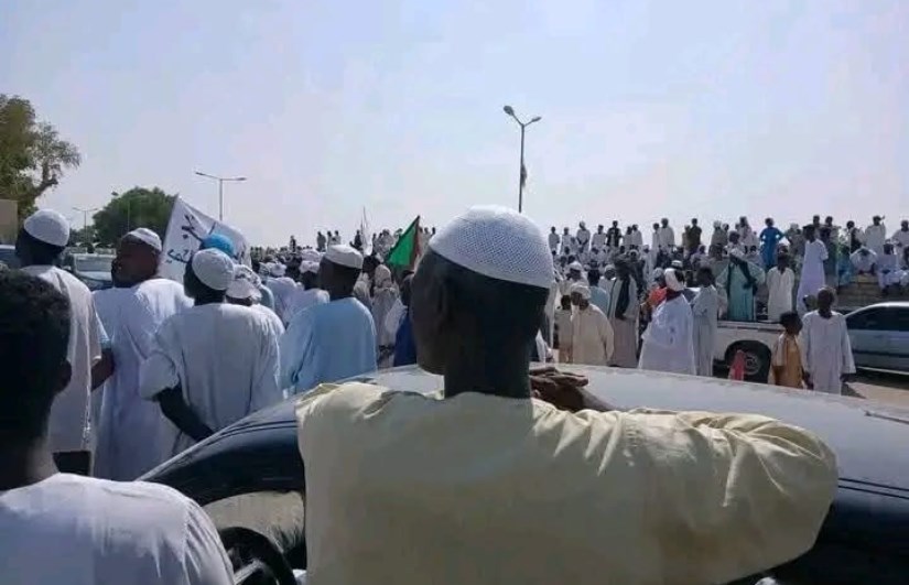 جانب من المسيرة