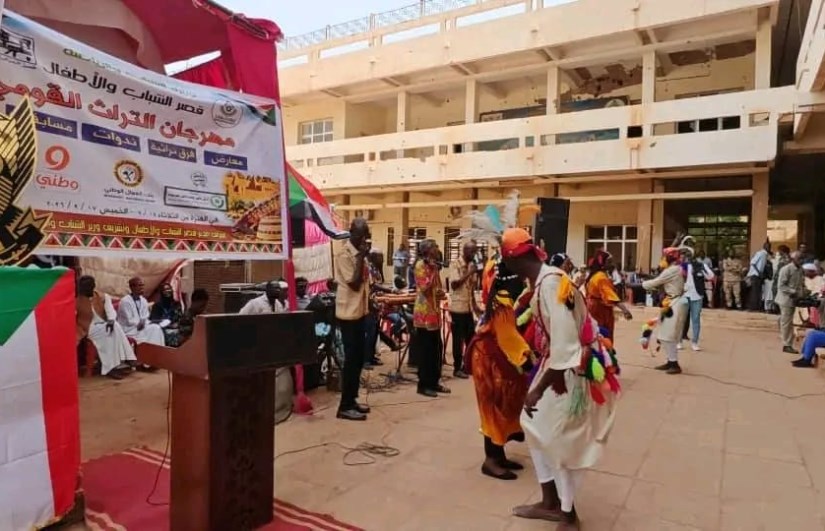 وزير الشباب والرياضة يفتتح مهرجان التراث القومي بقصر الشباب والأطفال