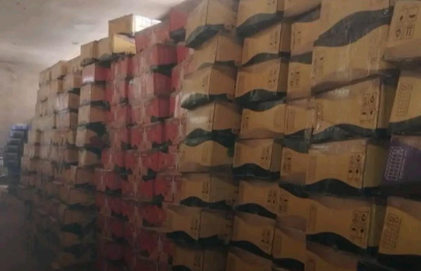 ضبط أكبر شبكة لتزوير تواريخ صلاحية المواد الاستهلاكية في الخرطوم